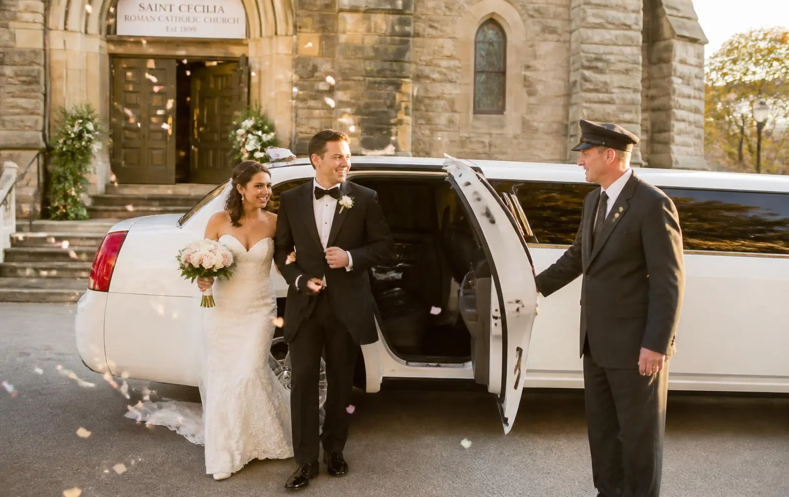Boston wedding limo & guest shuttles by PrimeClass Services